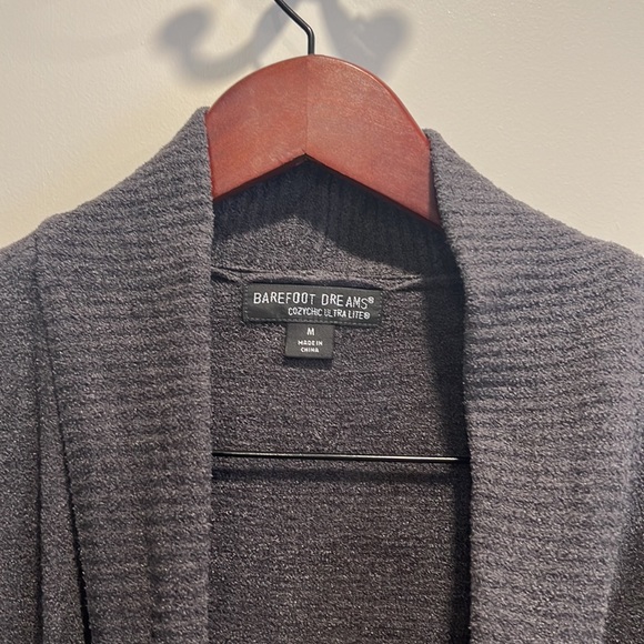 Barefoot dreams cosy chic cardigan - Picture 2 of 5